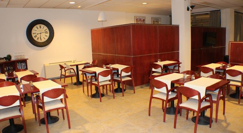 Hotel Cubil - Photo 17