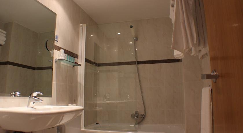 Hotel Cubil - Photo 34